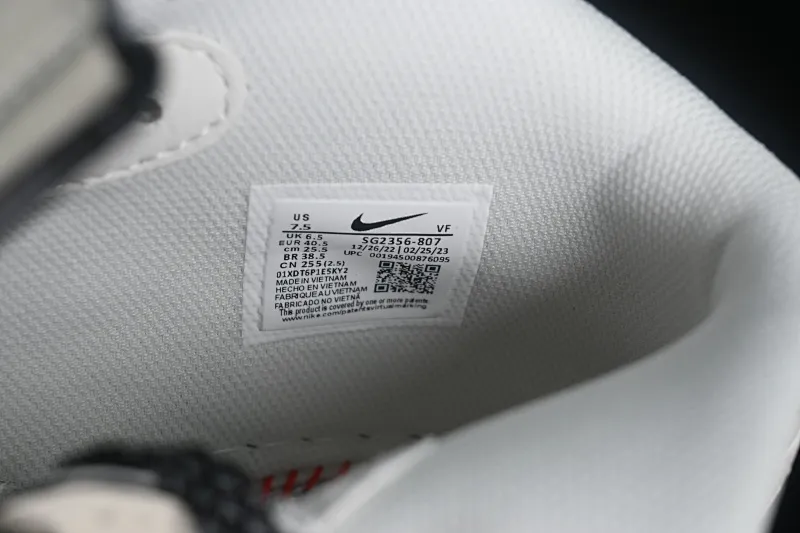 All categories Nk Air Force 1 Air Force series Nk Air Force 1 Mid Air Force mid-top Nk Air Force 1'07 Mid black pearlescent small hook Air Force One mid-top casual sneakers SG2356-807